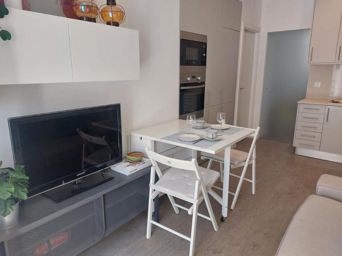 Cosy, Stylish, Apartment *